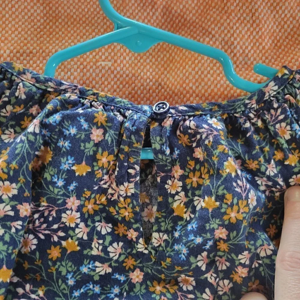 Old Navy Girls Navy Blue LongSleeve Blouse With Multicolored Assorted Flowers 3T